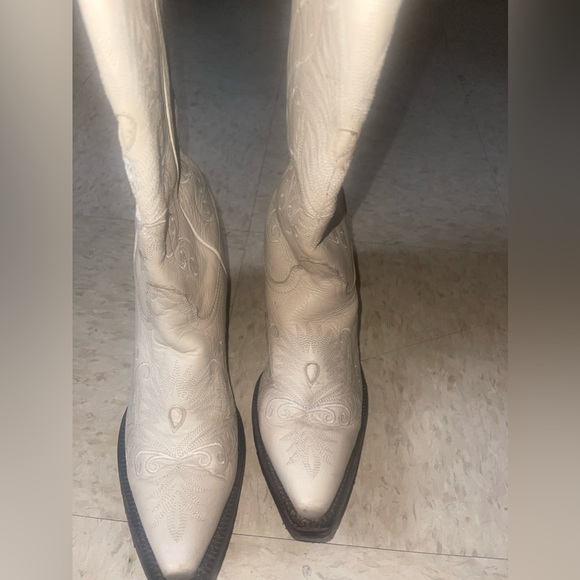 Wedding boots - Picture 4 of 5